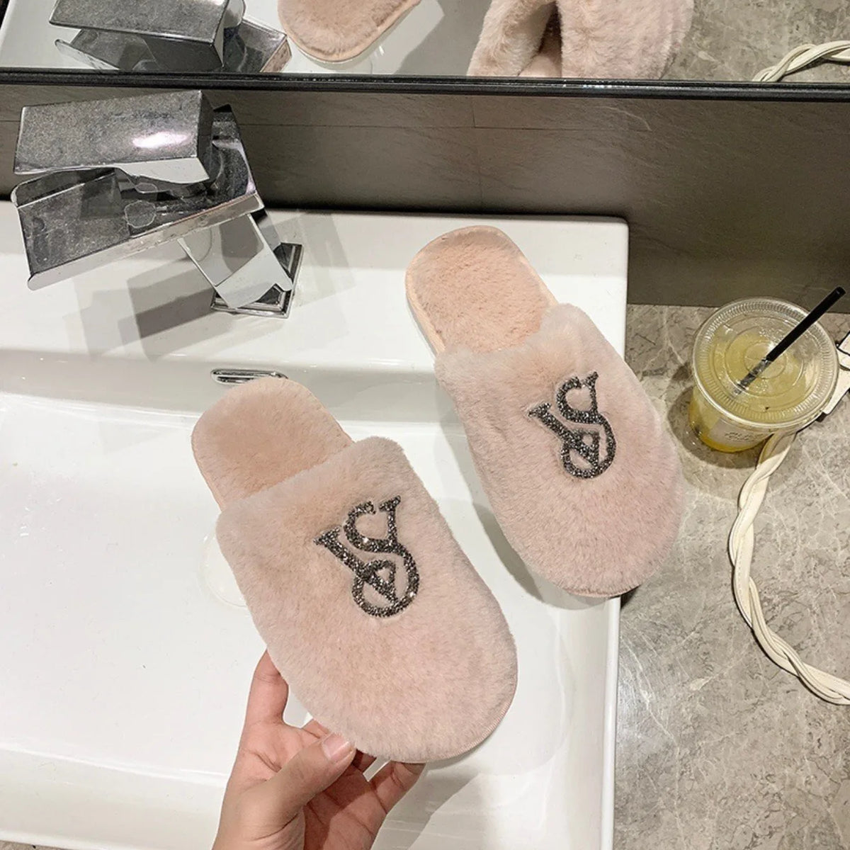 Palais Frost Slipper